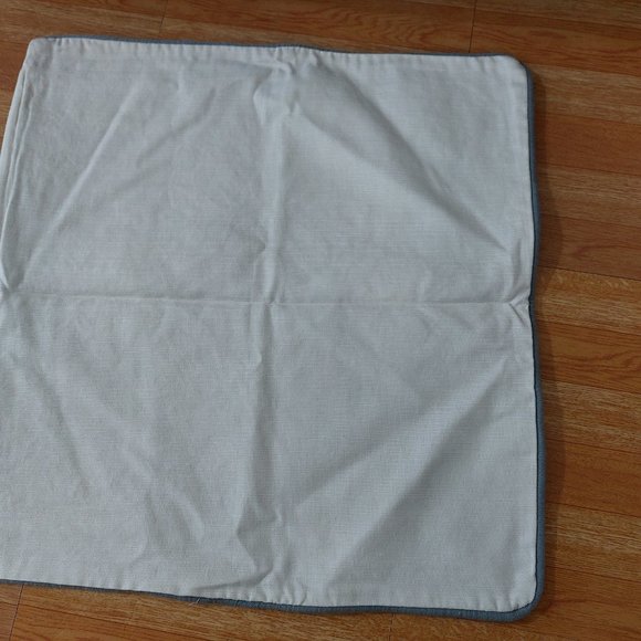 Decorative Pillow COVERS BUNDLE Nice Details Soft Materials SET of 3 - Picture 14 of 14